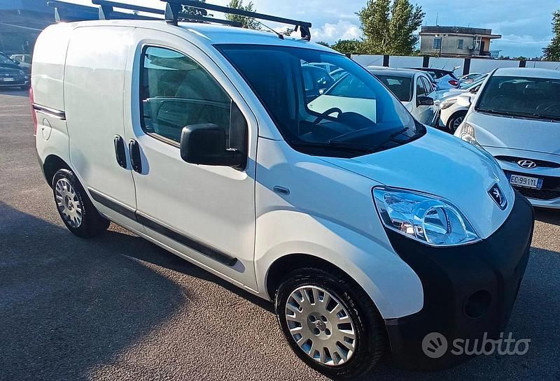 Usata Peugeot Bipper 80 CV (58 kW) 2018 Bianco Monovolume