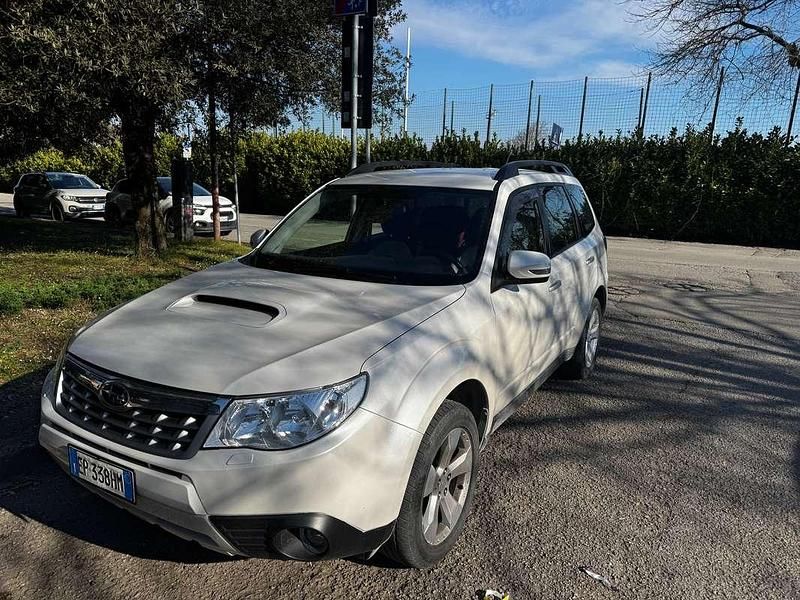 Usata Subaru Forester 147 CV (108 kW) 2013 Bianco SUV