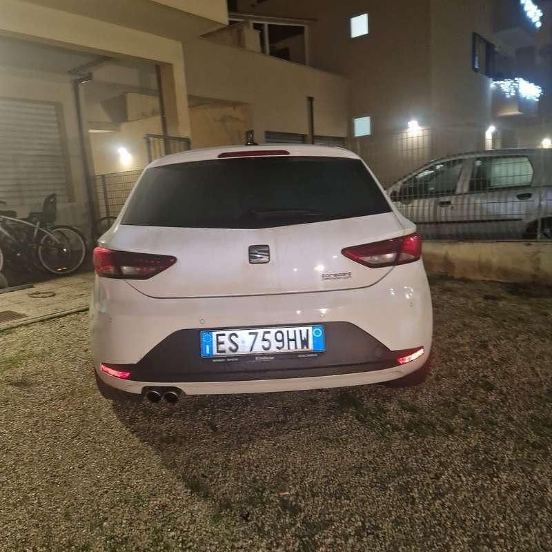 Usata Seat Leon FR 184 CV (135 kW) 2014 Berlina