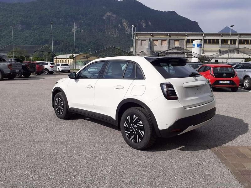 Nuova Fiat 600 101 CV (74 kW) 2025 Bianco SUV