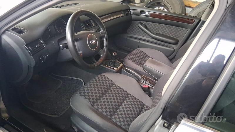 Usata Audi A6 150 CV (110 kW) 2002 Berlina