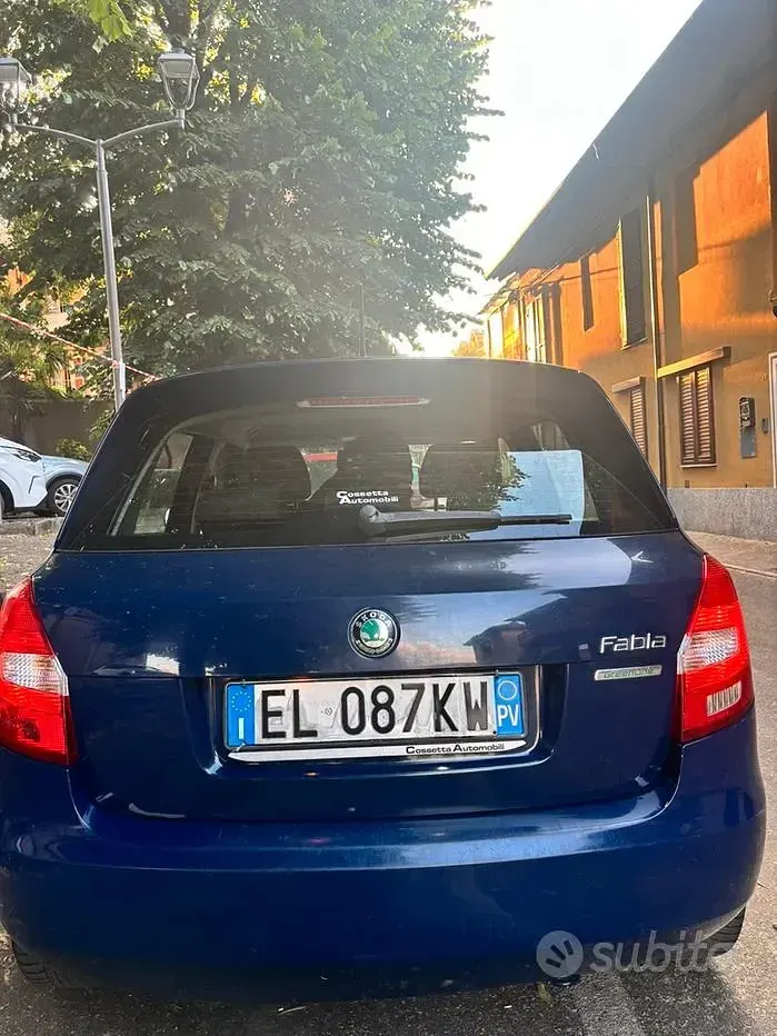 Usata Skoda Fabia 75 CV (55 kW) 2011 Blu Berlina