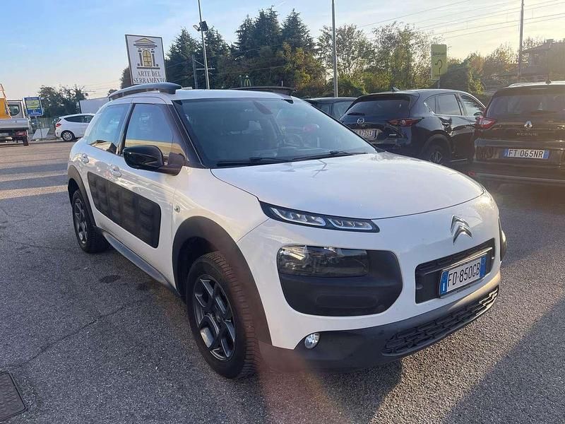 Usata Citroën C4 Shine 99 CV (72 kW) 2016 Bianco SUV