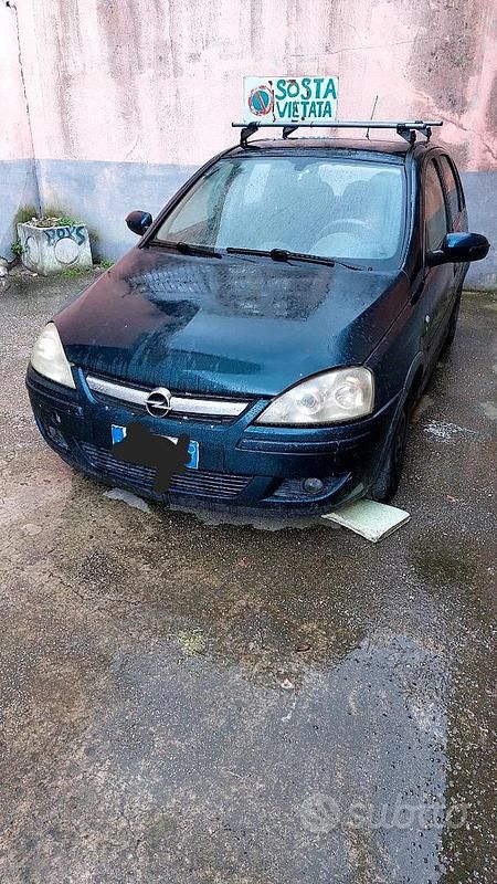 Usata Opel Corsa 2004 Verde Utilitaria