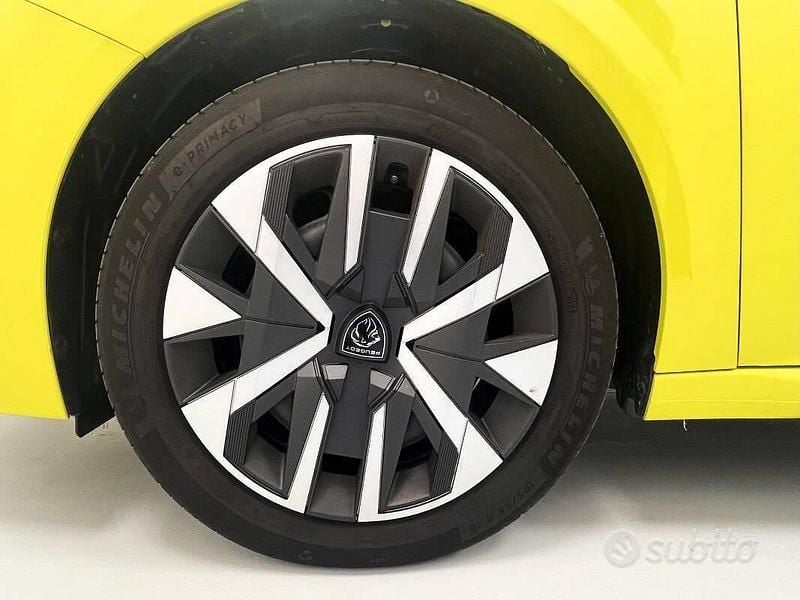 Usata Peugeot 208 Style 75 CV (55 kW) 2024 Giallo Utilitaria