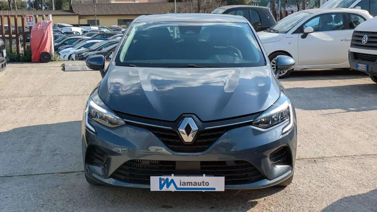 Usata Renault Clio V Business 90 CV (66 kW) 2022 Grigio Berlina