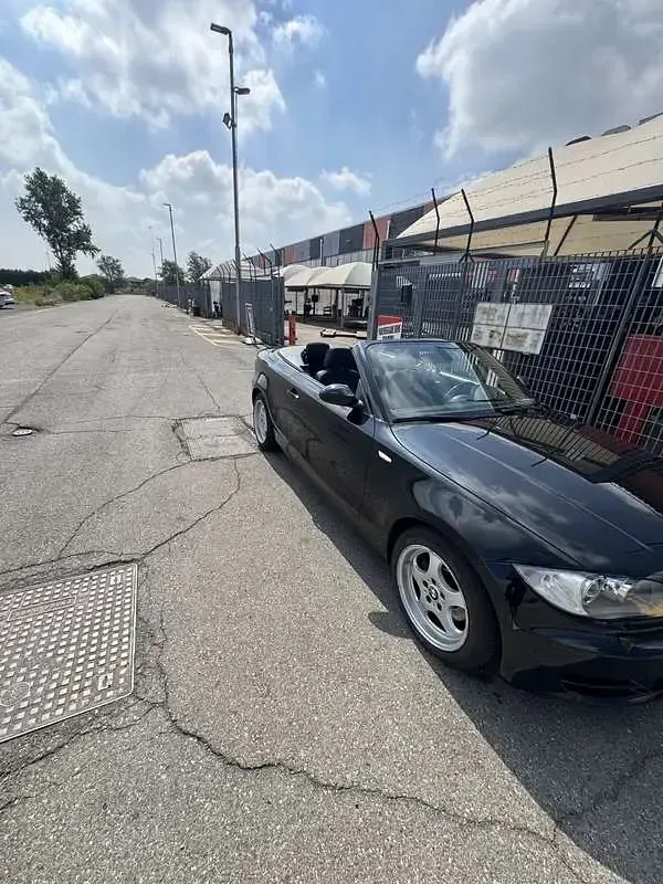Usata BMW 120 Cabriolet 177 CV (130 kW) 2009 Cabrio