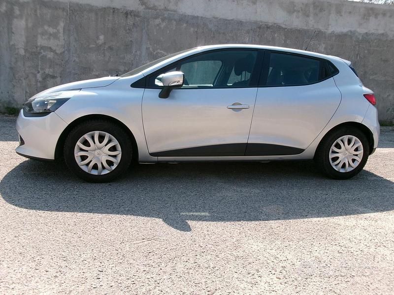 Usata Renault Clio IV 75 CV (55 kW) 2015 Grigio Berlina