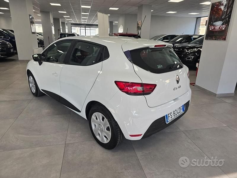 Usata Renault Clio IV Life 75 CV (55 kW) 2018 Bianco Berlina