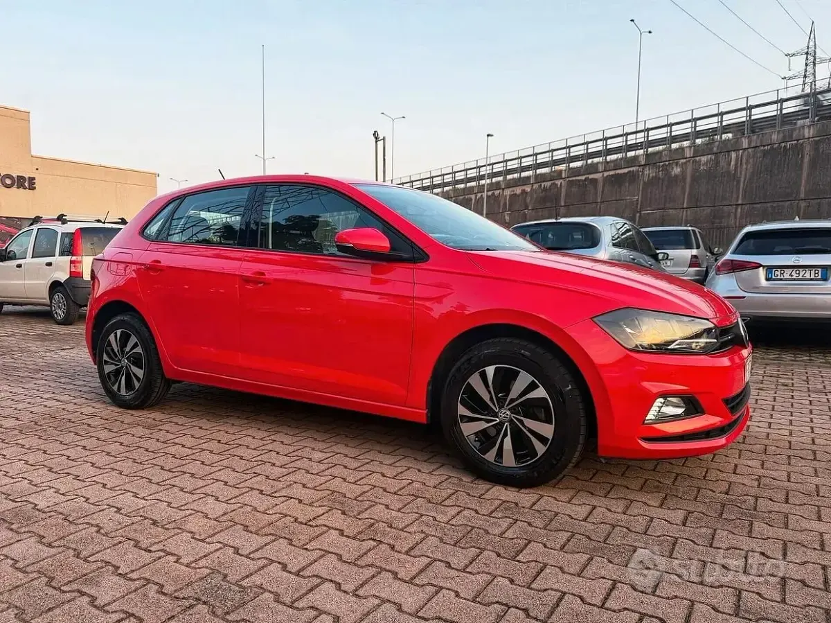 Usata VW Polo 80 CV (58 kW) 2018 Rosso Utilitaria