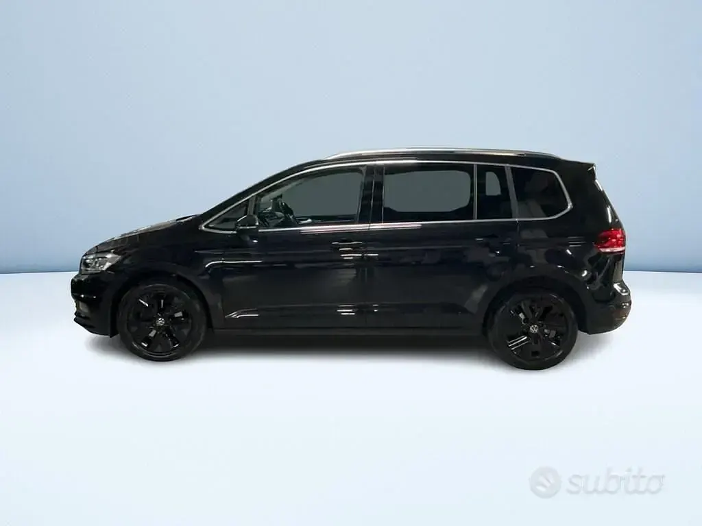 Usata VW Touran Executive 150 CV (110 kW) 2021 Nero metallizzato Monovolume