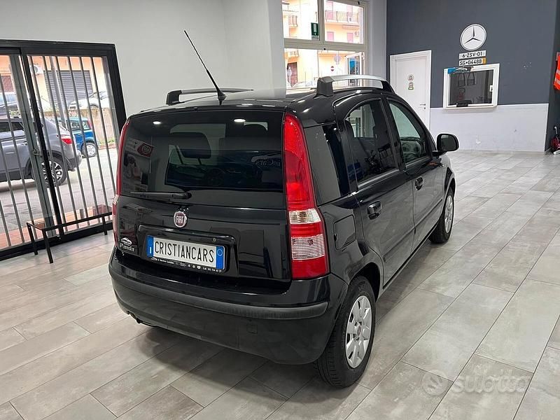 Usata Fiat Panda Emotion 69 CV (50 kW) 2011 Nero Utilitaria