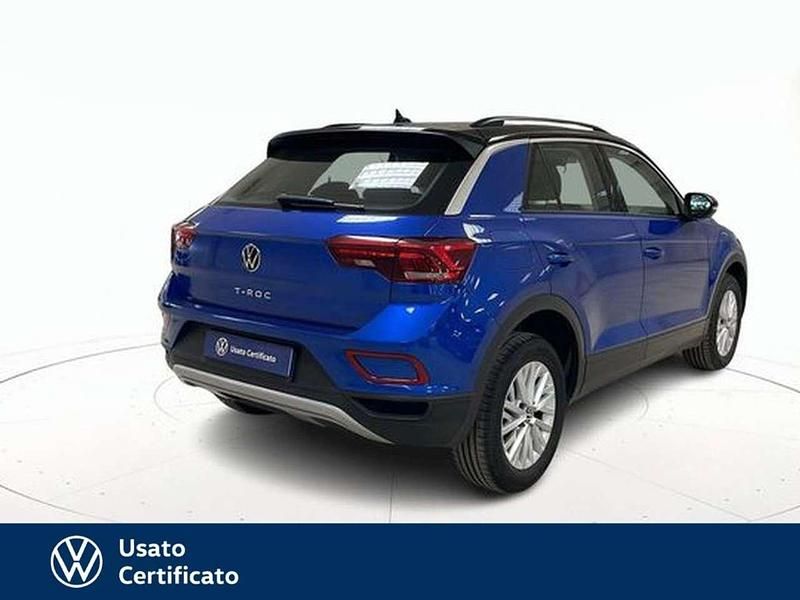 Usata VW T-Roc Life 150 CV (110 kW) 2023 Blu SUV