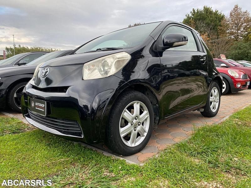 Usata Toyota iQ 68 CV (50 kW) 2009 Nero Utilitaria