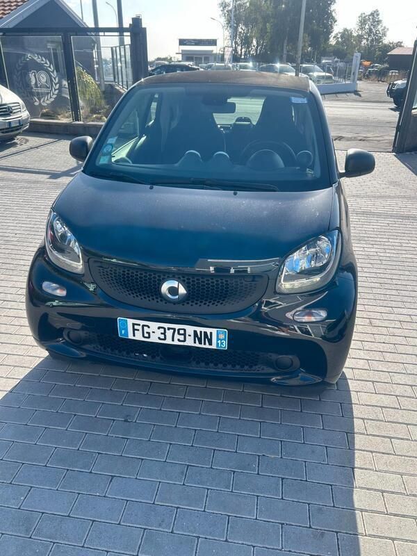 Usata Smart ForTwo Electric Drive Passion 41 kW (56 CV) 2019 Nero Berlina
