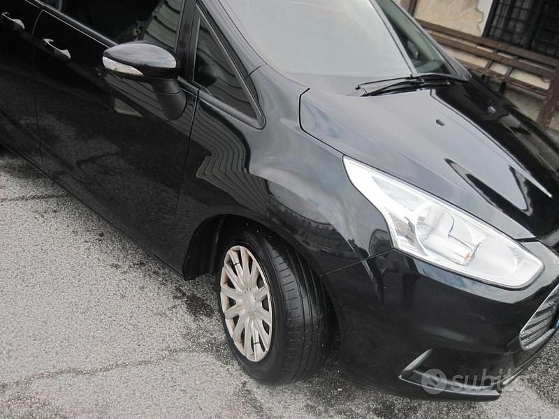 Usata Ford B-MAX Business Edition 75 CV (55 kW) 2015 Nero Monovolume