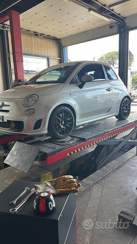 Usata Abarth 500 Esseesse 160 CV (117 kW) 2011 Bianco Utilitaria
