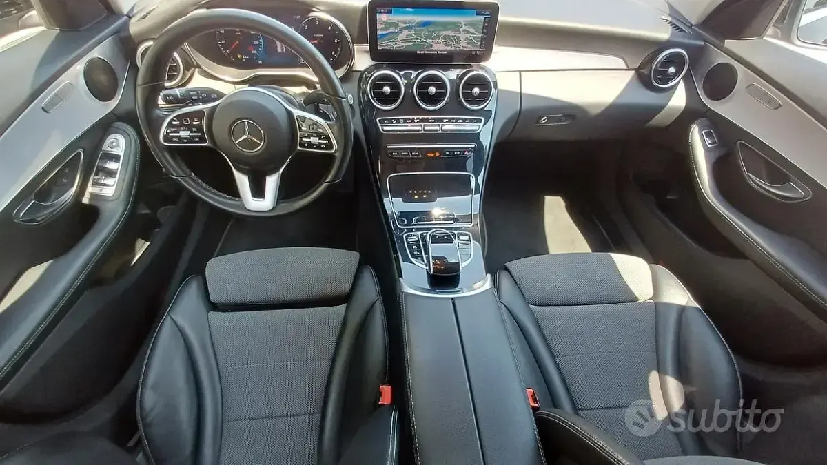 Usata Mercedes C220 Premium 194 CV (142 kW) 2019 Nero Station wagon