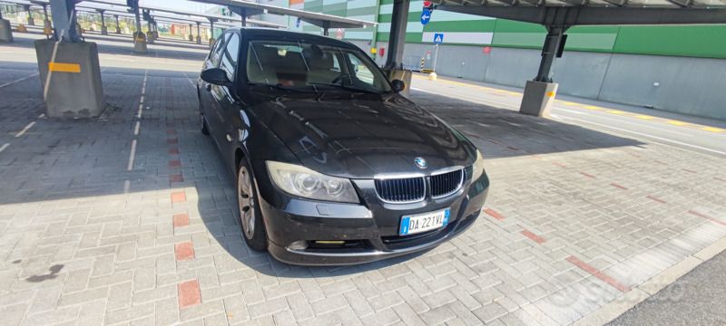 Usata BMW 320 2006 Nero Utilitaria
