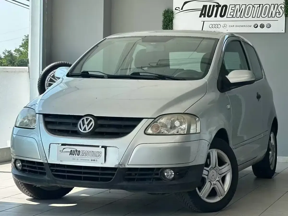 Usata VW Fox 60 CV (44 kW) 2011 Argento Utilitaria