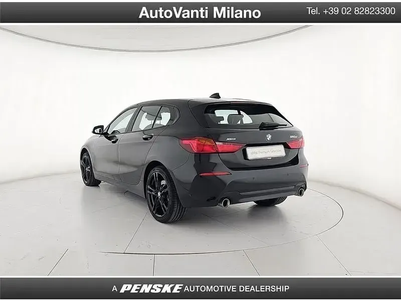 Usata BMW 120 Advantage 190 CV (139 kW) 2022 Nero Utilitaria