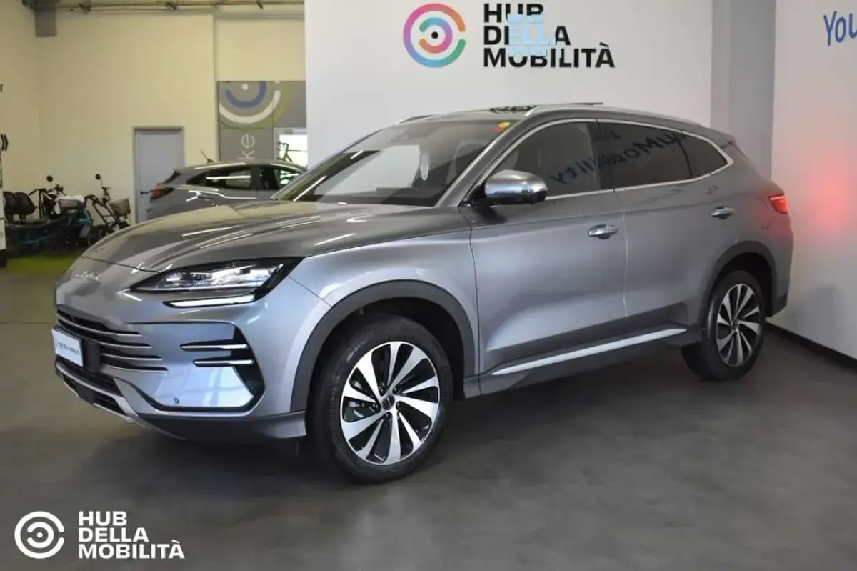 Usata BYD Seal U Boost 98 CV (72 kW) 2025 Grigio SUV