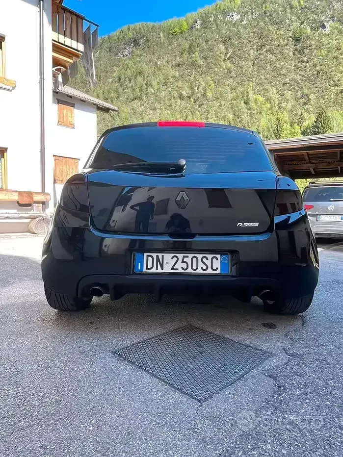 Usata Renault Clio II R.S. 200 CV (147 kW) 2008 Berlina
