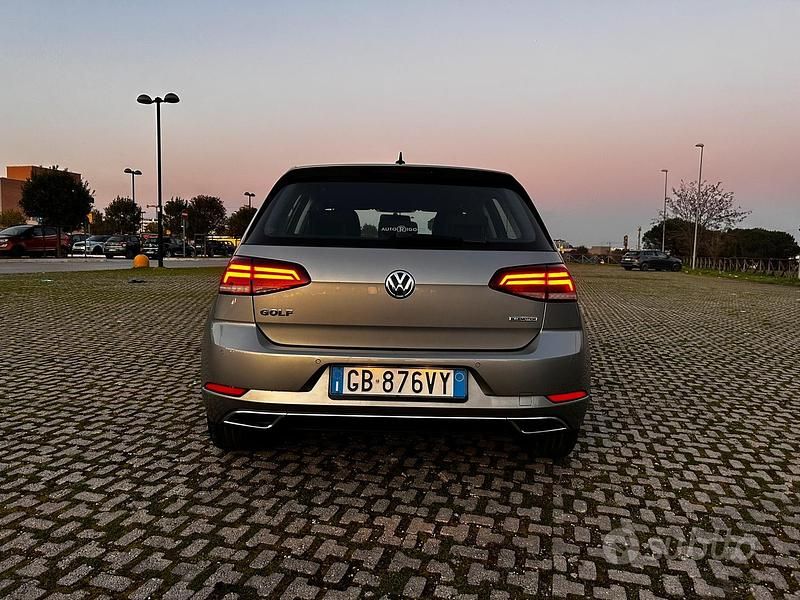 Usata VW Golf VIII 130 CV (95 kW) 2021 Grigio Berlina