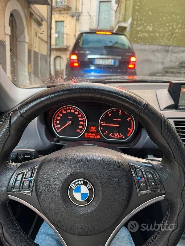 Usata BMW 120 163 CV (119 kW) 2009 Grigio Utilitaria