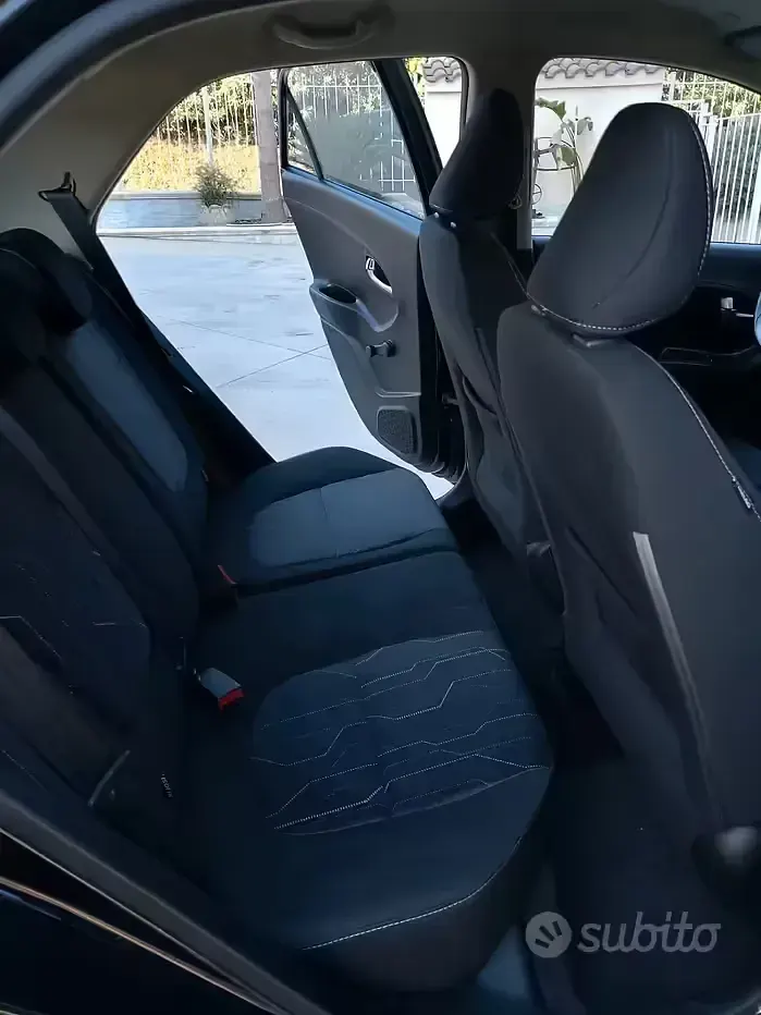 Gebraucht Kia Picanto 67 PS (49 kW) 2015 Schwarz Kleinwagen