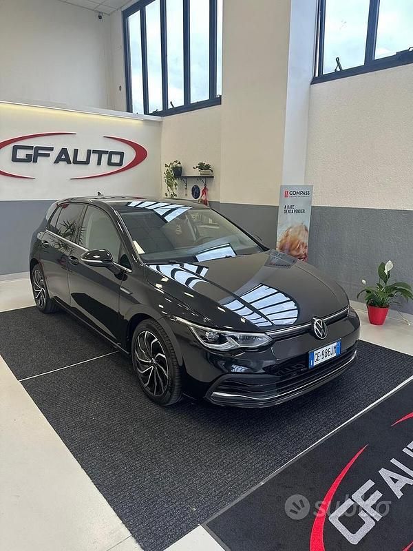 Usata VW Golf VIII Style 150 CV (110 kW) 2021 Nero Berlina