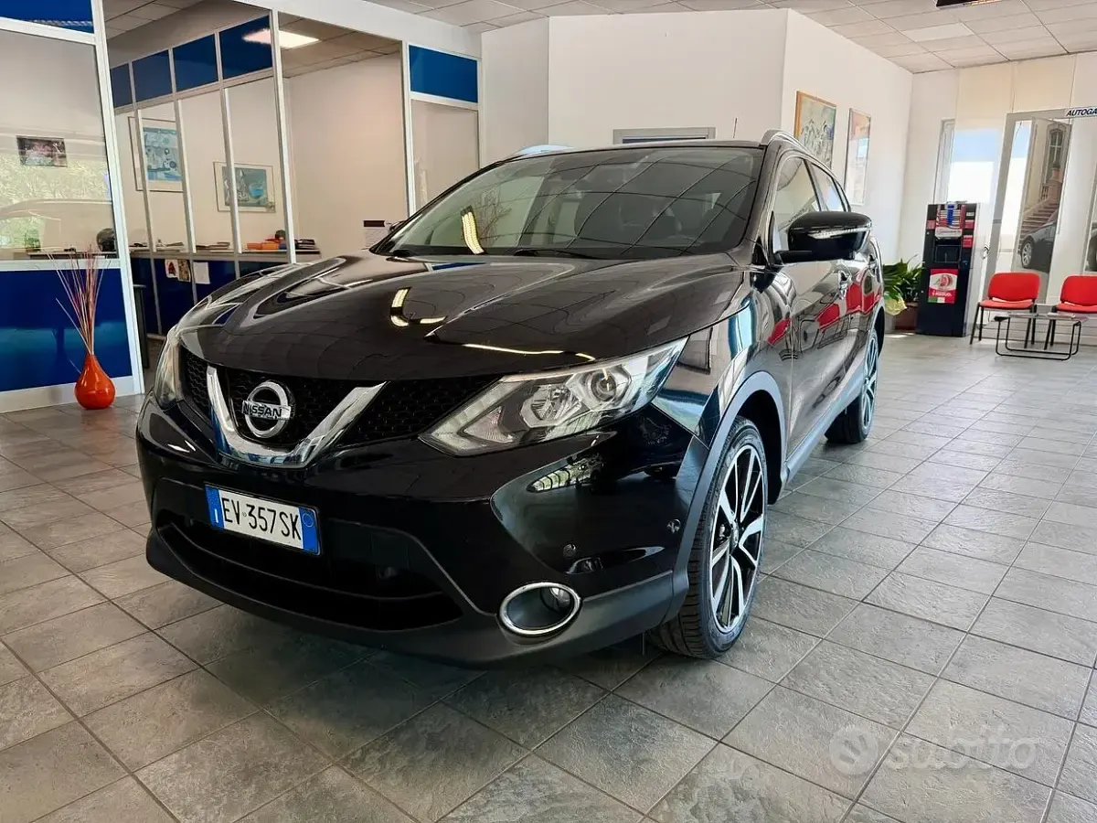 Usata Nissan Qashqai Tekna 110 CV (80 kW) 2014 Nero SUV