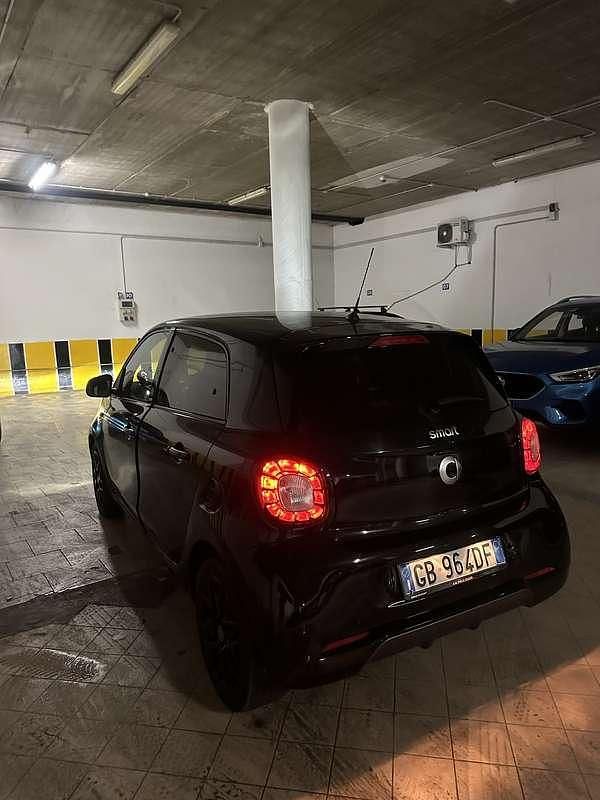 Usata Smart ForFour Passion 90 CV (66 kW) 2019 Utilitaria