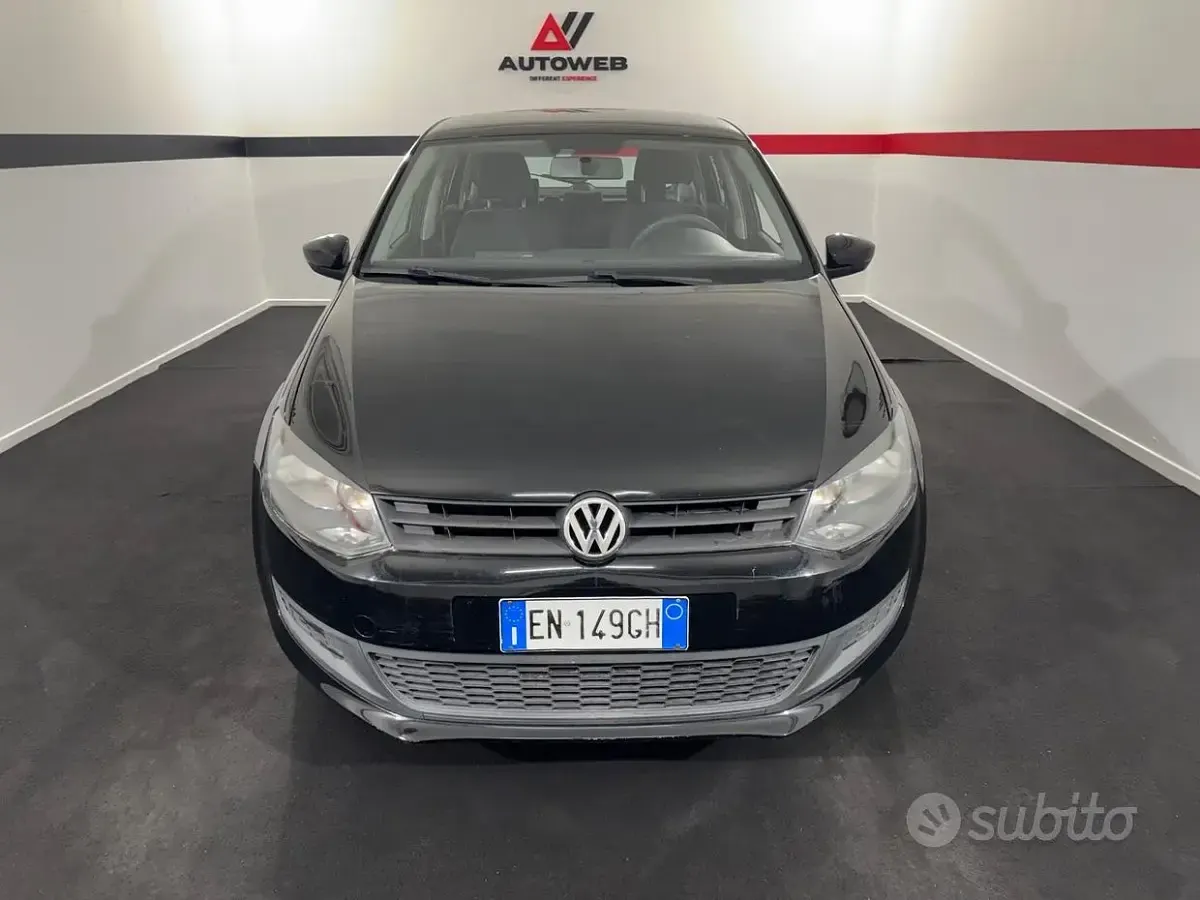 Usata VW Polo Comfortline 75 CV (55 kW) 2012 Nero Utilitaria