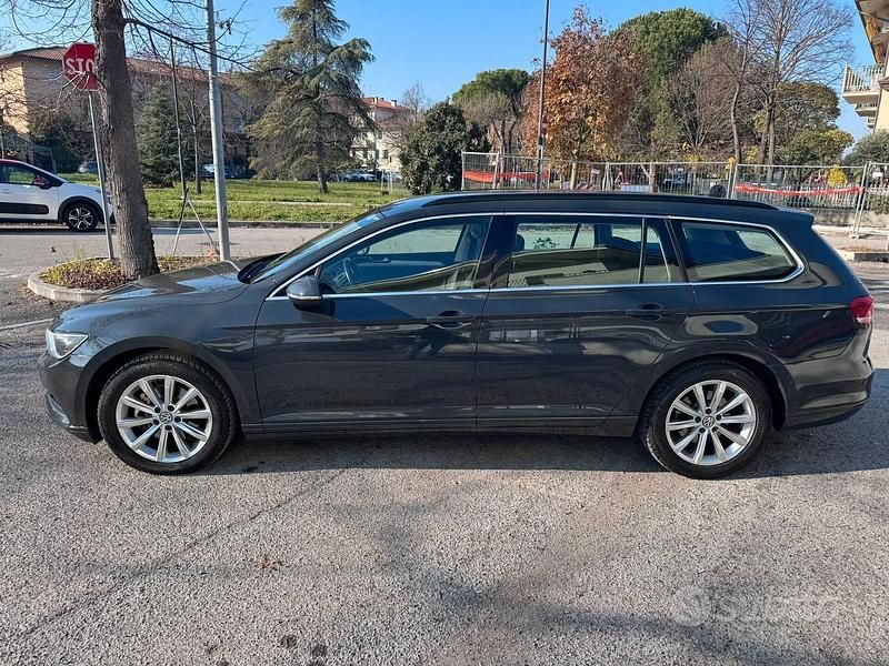 Usata VW Passat Trendline 119 CV (87 kW) 2016 Grigio Station wagon