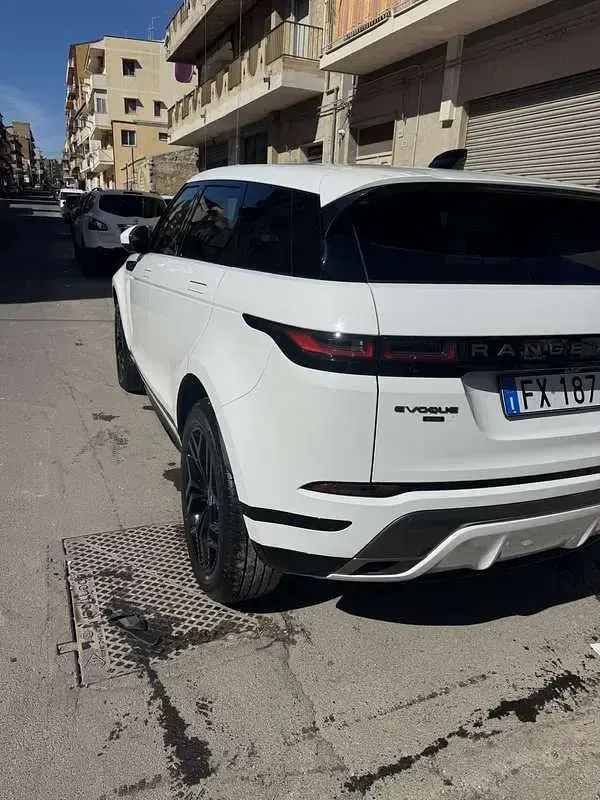 Usata Land Rover Range Rover evoque HSE Dynamic 150 CV (110 kW) 2019 SUV