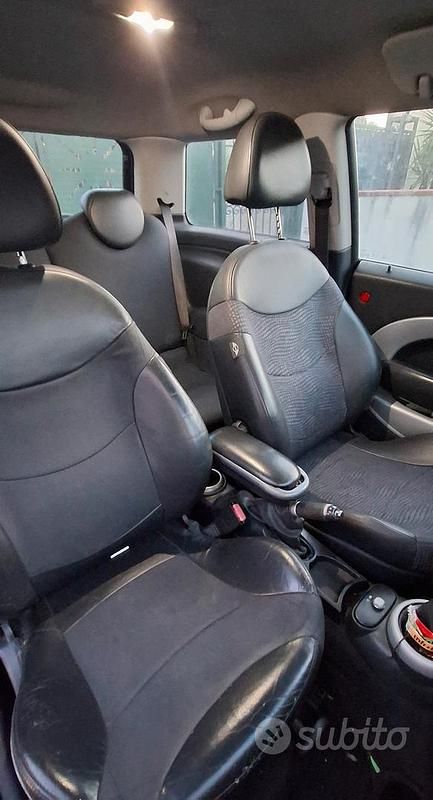 Usata Mini Cooper 116 CV (85 kW) 2004 Utilitaria