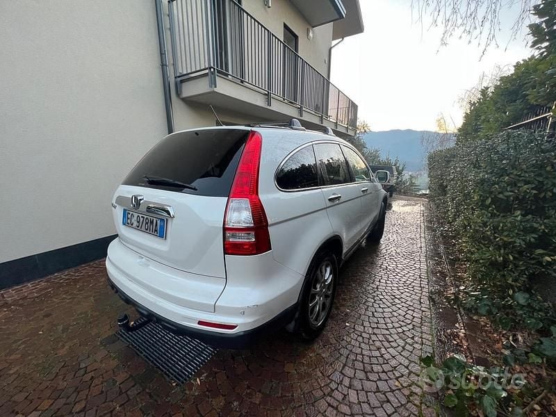 Usata Honda CR-V 2010 Bianco SUV