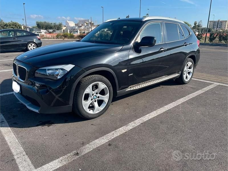 Usata BMW X1 143 CV (105 kW) 2010 Nero SUV