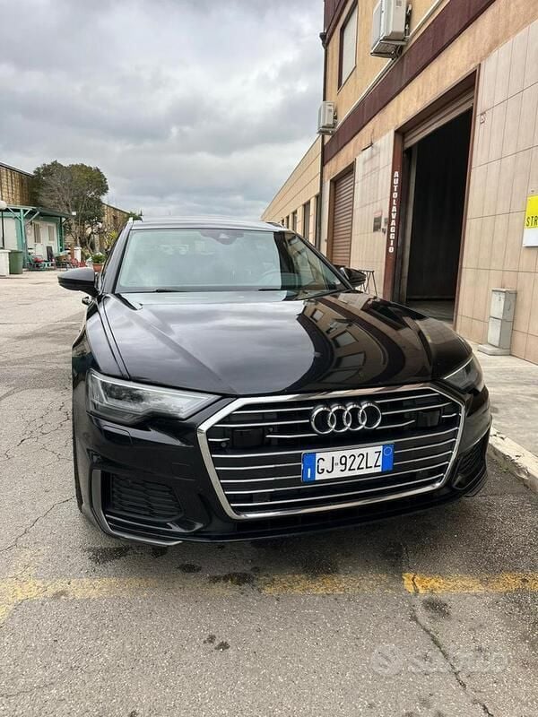 Nero Usata 2022 Audi A6 S-Line Station wagon | 22.000 € (Buon prezzo) - Immagine 1/4