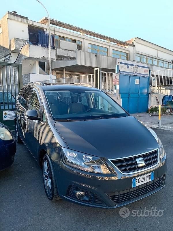 Usata 2016 Seat Alhambra Monovolume | 15.000 € (Buon prezzo) - Immagine 1/4