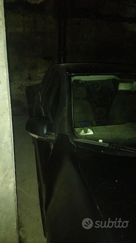 Usata VW Golf IV 75 CV (55 kW) 2005 Nero Station wagon