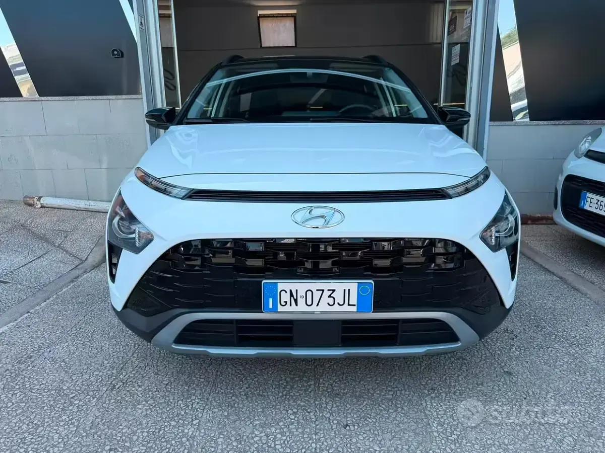 Usata Hyundai Bayon 84 CV (61 kW) 2023 Bianco SUV
