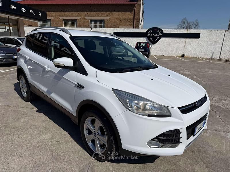 Usata Ford Kuga Titanium 120 CV (88 kW) 2016 Bianco SUV