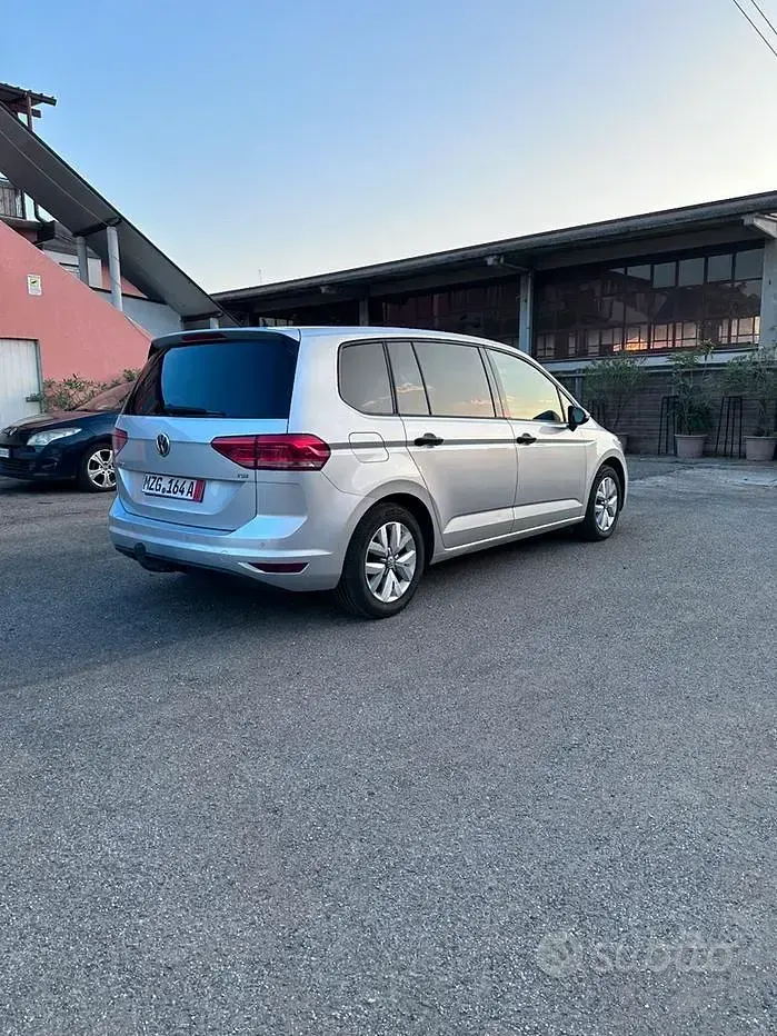 Usata VW Touran 110 CV (80 kW) 2017 Grigio Monovolume