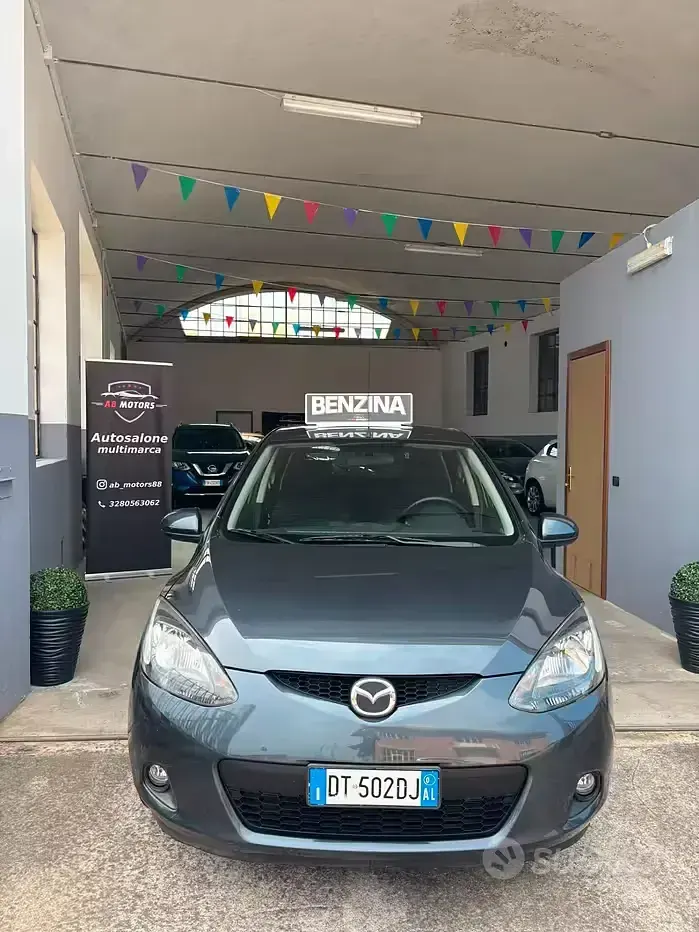 Usata Mazda 2 75 CV (55 kW) 2009 Utilitaria