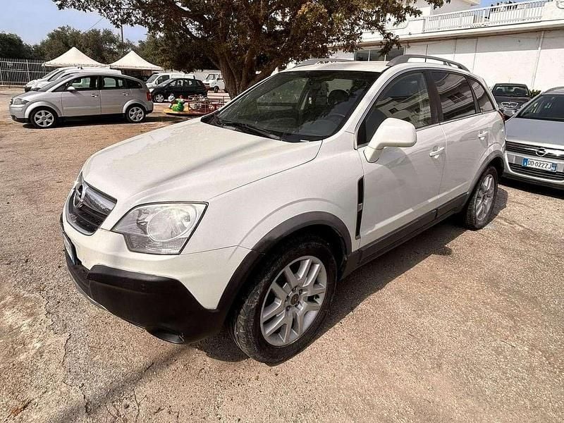 Usata Opel Antara Cosmo 150 CV (110 kW) 2009 Bianco SUV
