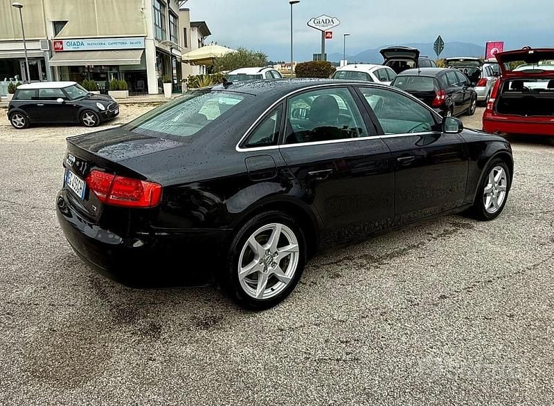 Usata Audi A4 Advanced 143 CV (105 kW) 2011 Nero Berlina