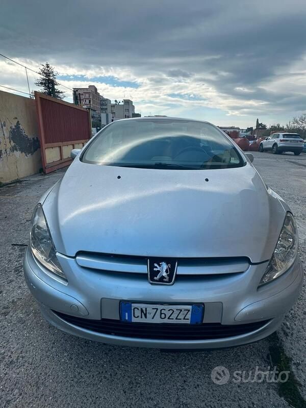 Grigio Usata 2004 Peugeot 307 CC Cabrio | 3800 € (Molto cara) - Immagine 1/4
