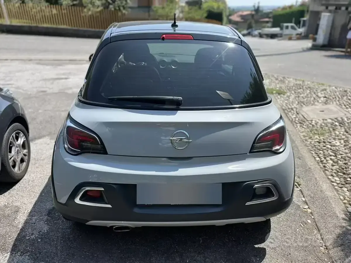 Usata Opel Adam 69 CV (50 kW) 2016 Grigio Utilitaria